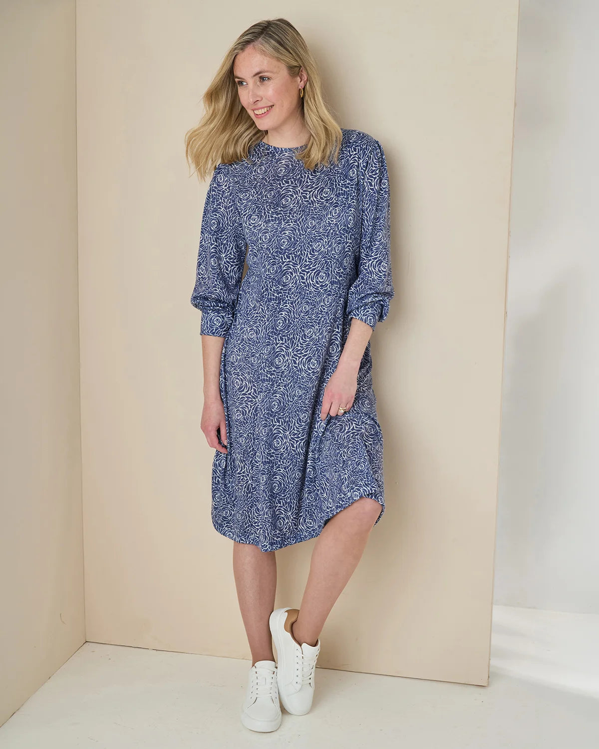 Arianna Patterned Crew Neck Long Sleeved Dress