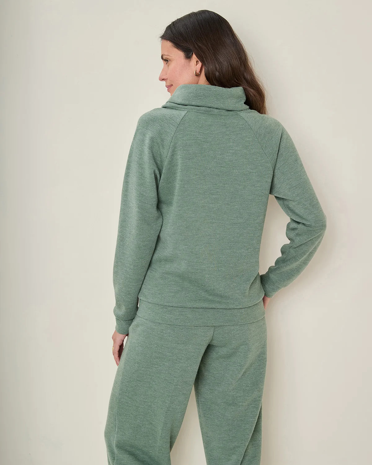 Meadow Fleece Leisure Cowl Neck Sweatshirt