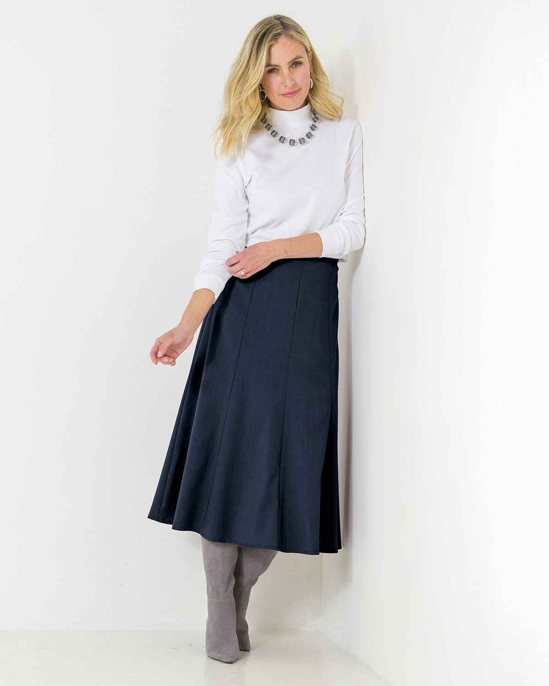 Ladies Navy Sandown Lined Skirt | The Classic Boutique