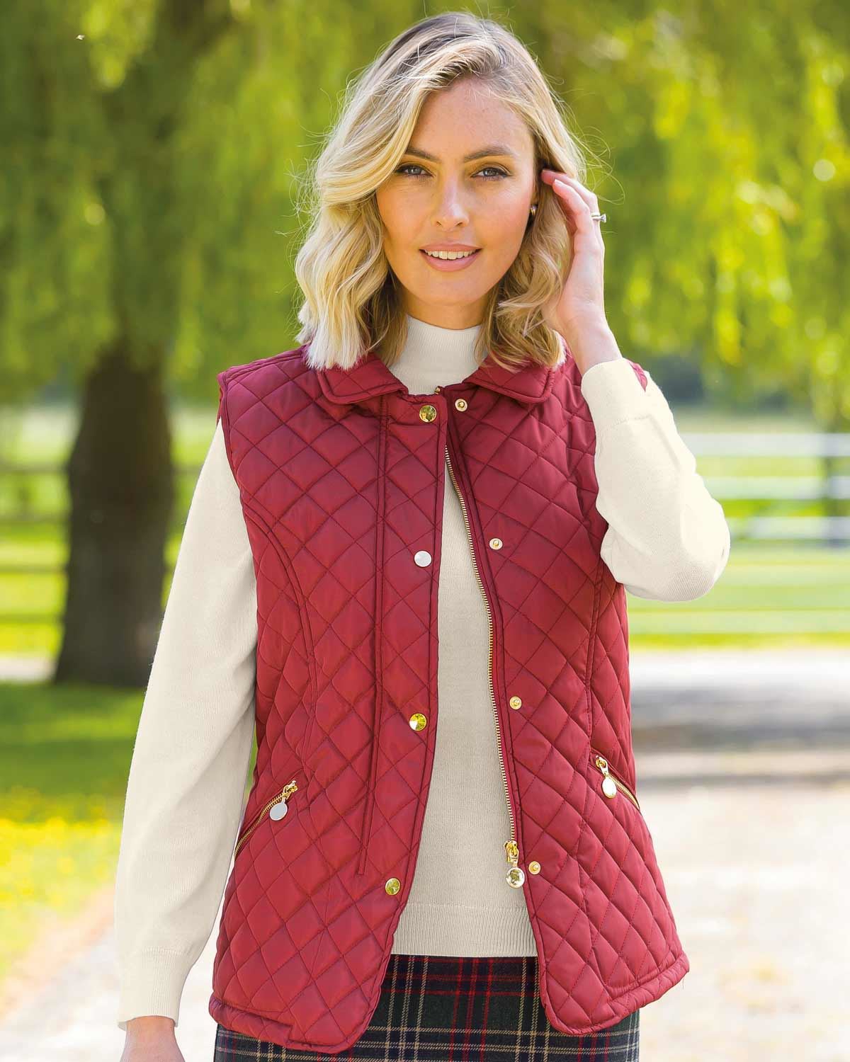 Quilted Gilet - Berry - The Classic Boutique