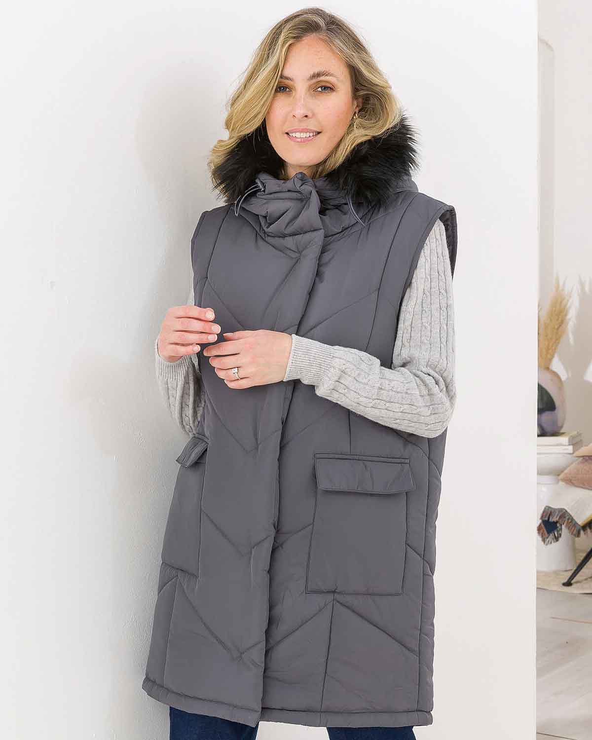 Georgette Quilted Fur Trimmed Gilet - Image 1 - The Classic Boutique