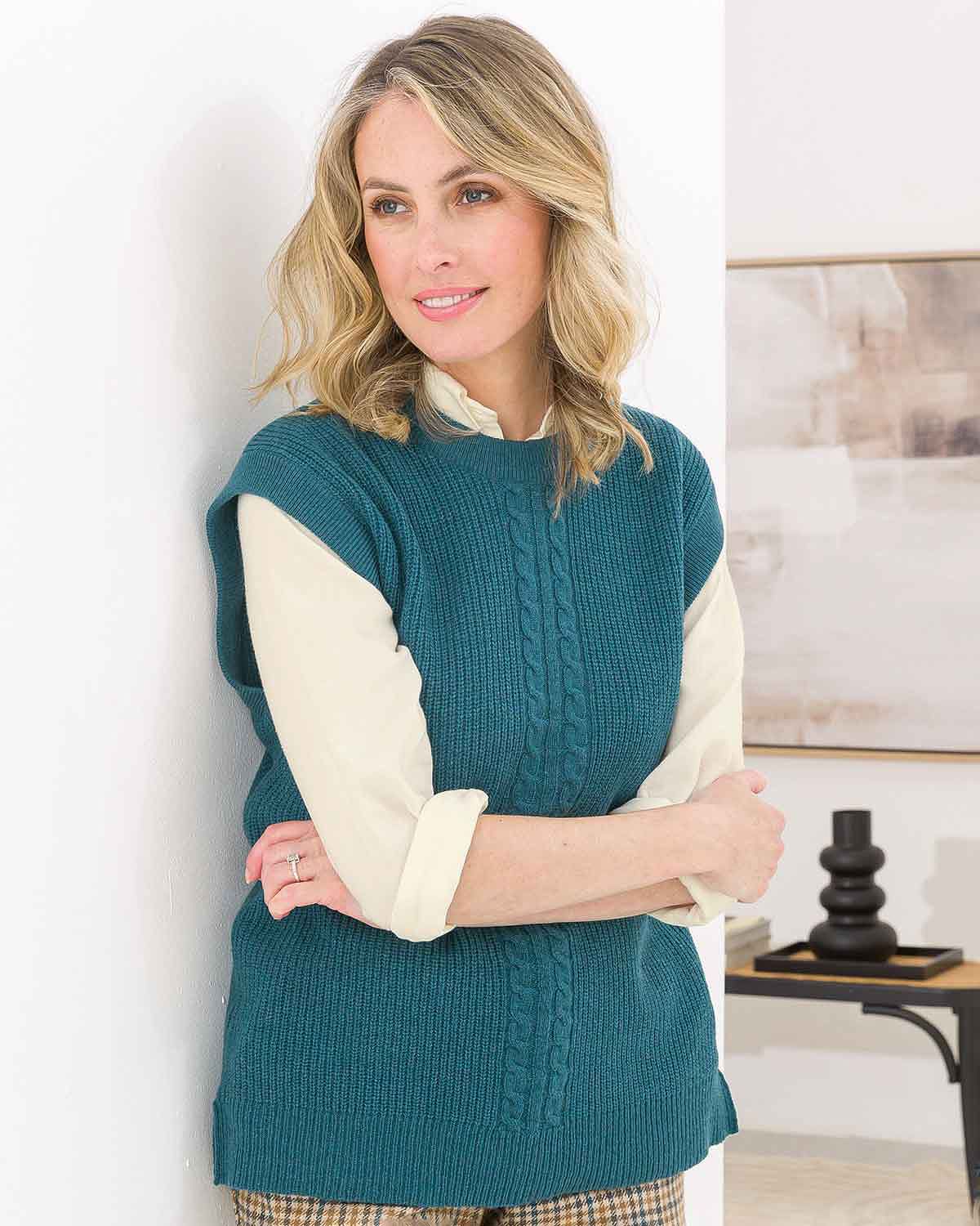 Casey Cable Knit Lambswool Slipover - Peacock - Image 2 - The Classic Boutique
