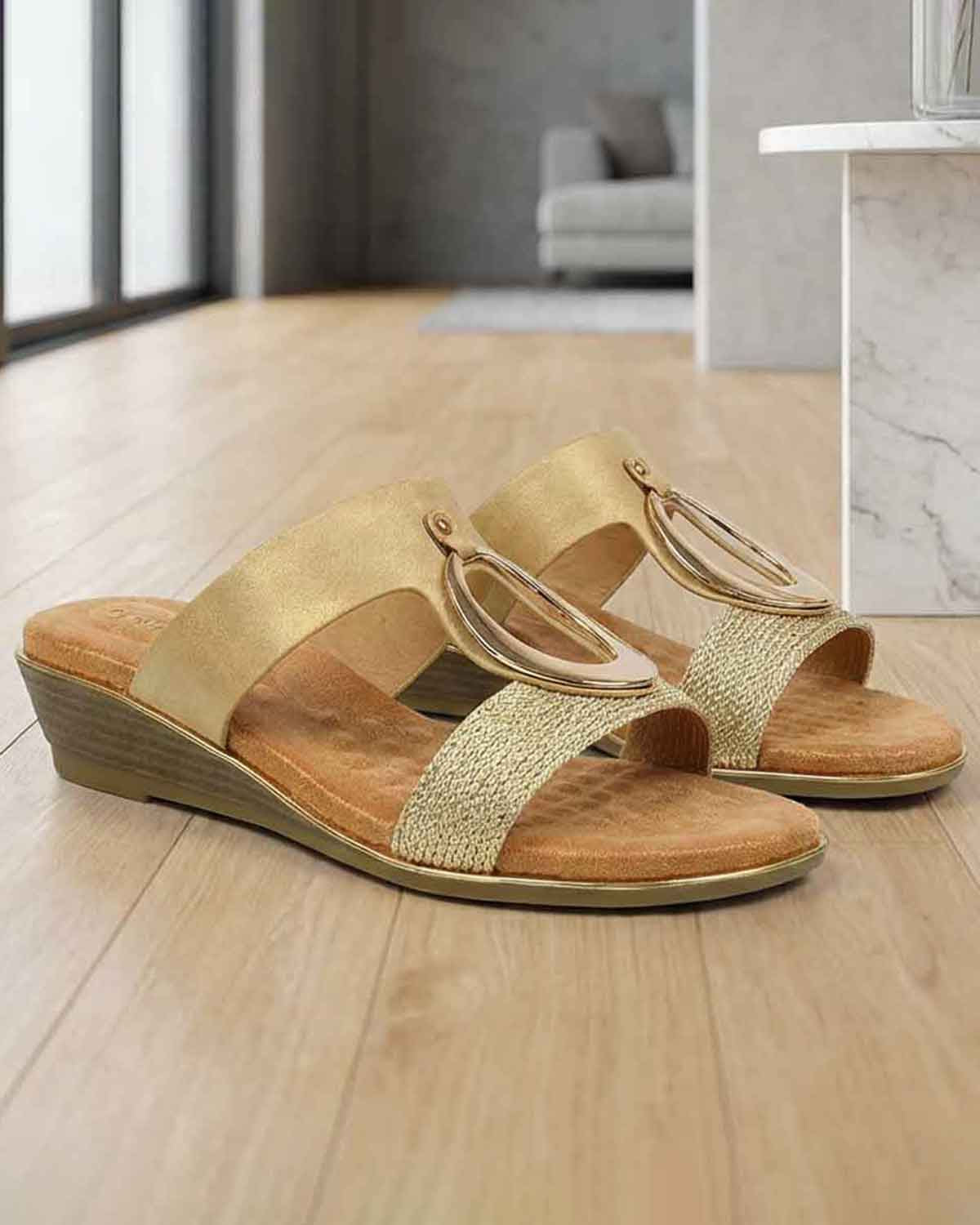 Lunar Porto Sandal - Beige - Lunar