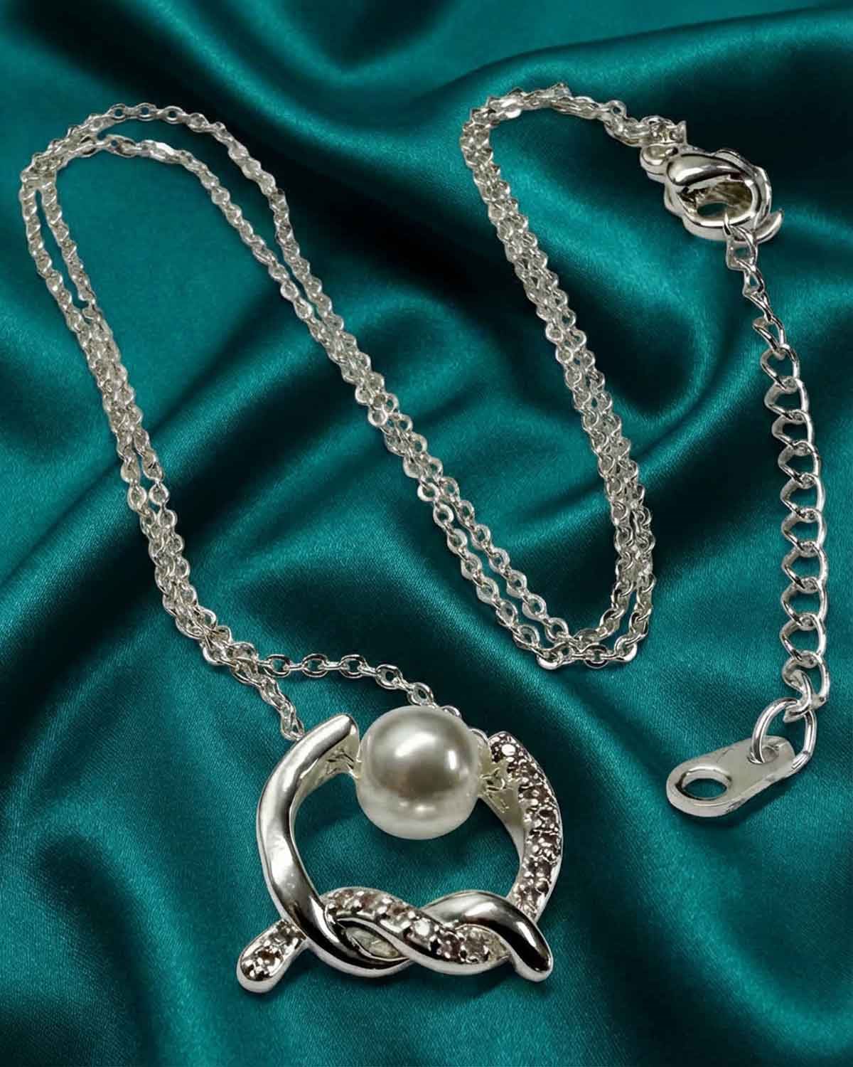 Amalia Knot and Pearl Detail Necklace - The Classic Boutique
